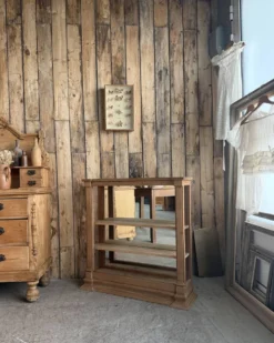 Ancien présentoir de commerce (rénové)