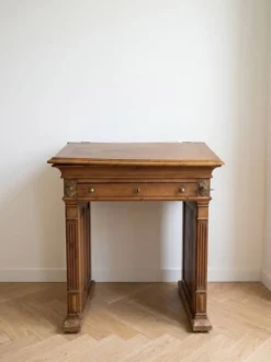 Ancien pupitre bureau 