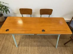 Ancien pupitre double d’écolier – bois et métal