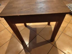 Ancien pupitre/table enfant