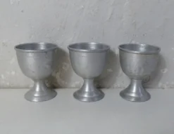 3 anciens coquetiers en alu
