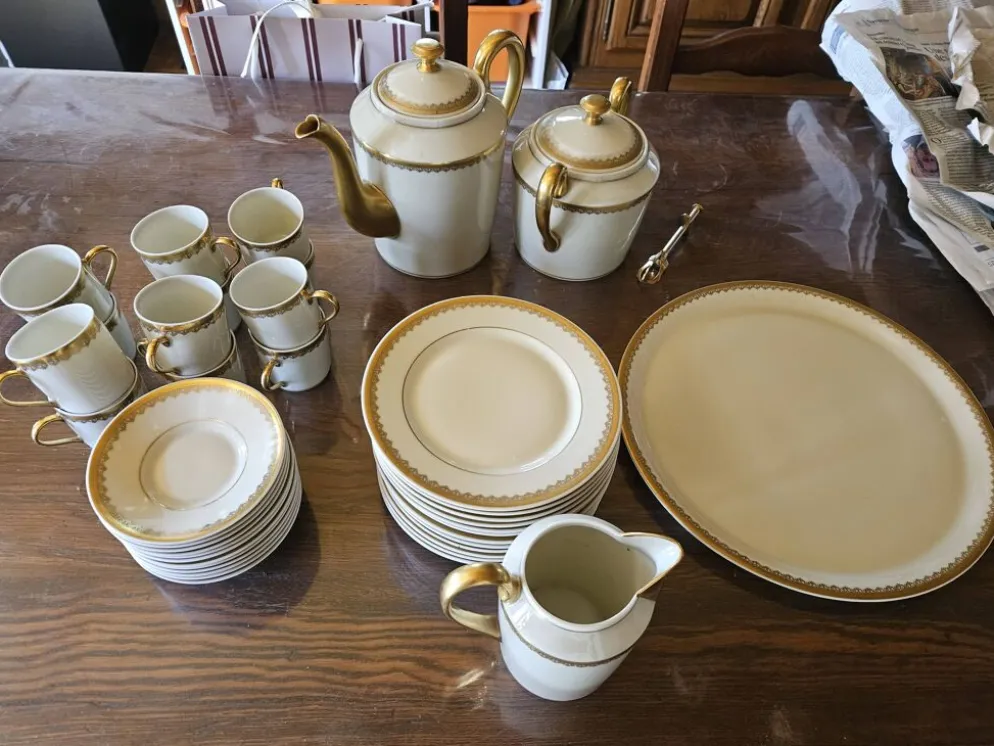 Ancien service A. Lanternier & Cie Limoges, 41 pièces, vers 1920-40