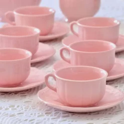Ancien service à café de Salins-les-Bains en faïence rose