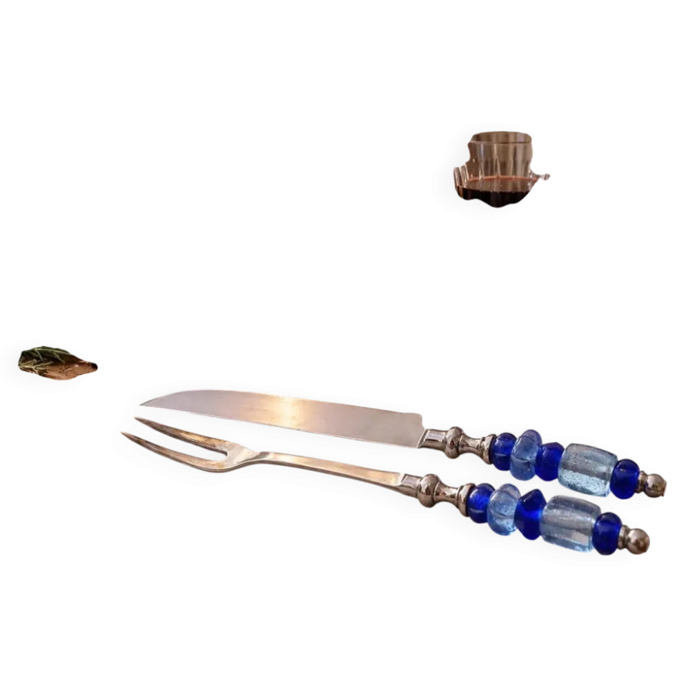 Ancien service à découper couteau et fourchette – manches en perles de verre bleu