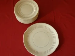 Ancien service à dessert en porcelaine Céranord, 13 pièces