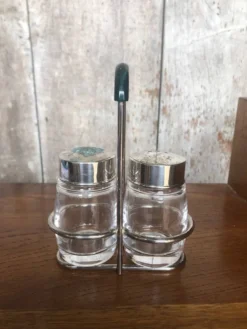 Ancien Service Salière Poivrière Verre Moulé + Métal Argenté Vintage
