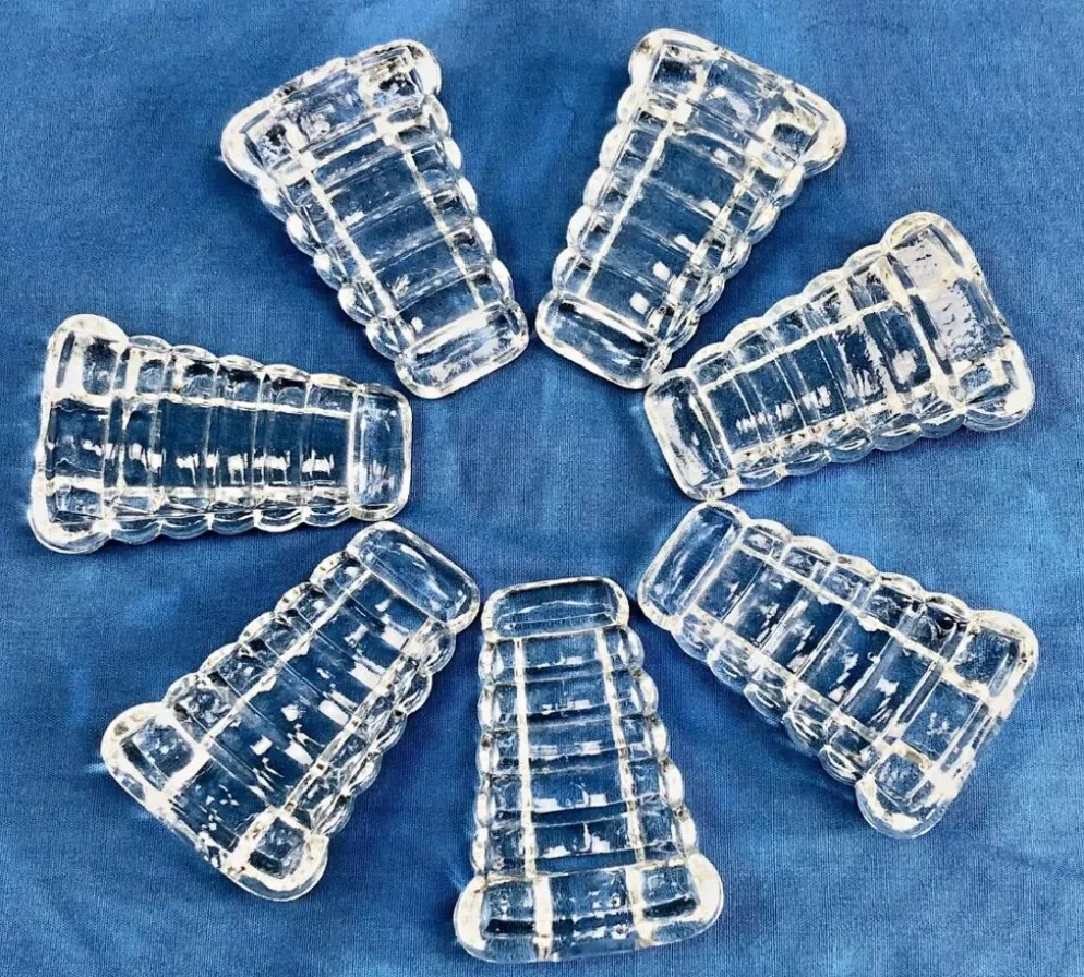 7 anciens porte couteaux cale assiette modèle bambou Portieux