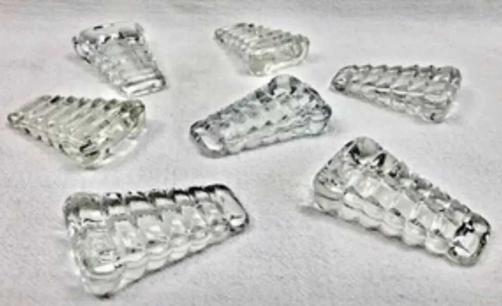 7 anciens porte couteaux cale assiette modèle bambou Portieux