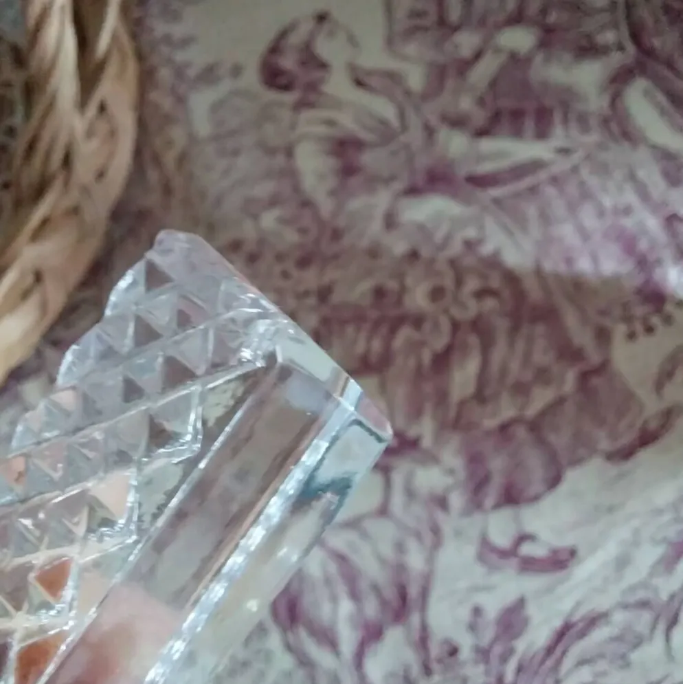 Anciens reposes couteaux en cristal