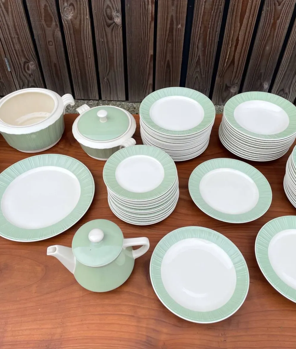 Anciens service Villeroy et Boch modèle Paris - 70 pièces