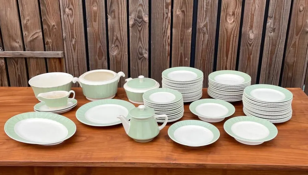 Anciens service Villeroy et Boch modèle Paris - 70 pièces