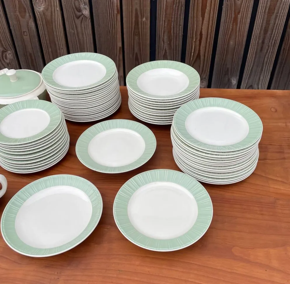 Anciens service Villeroy et Boch modèle Paris - 70 pièces