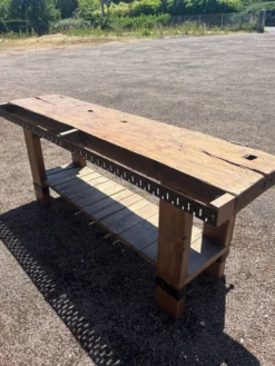 Ancien établi de menuisier restauré – Console / table d'appoint en bois mas