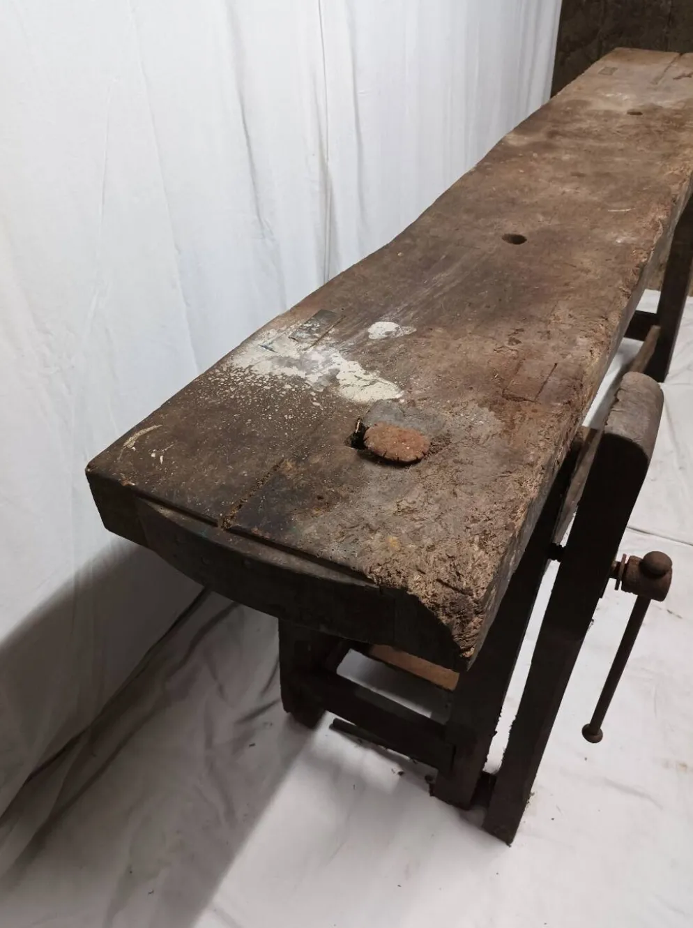 Ancien établi en bois vintage