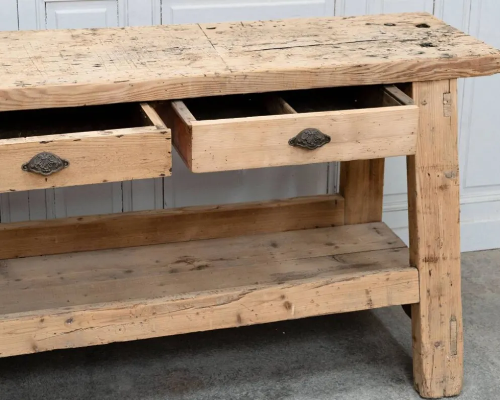Ancien établi en sapin entièrement décapé, 1940