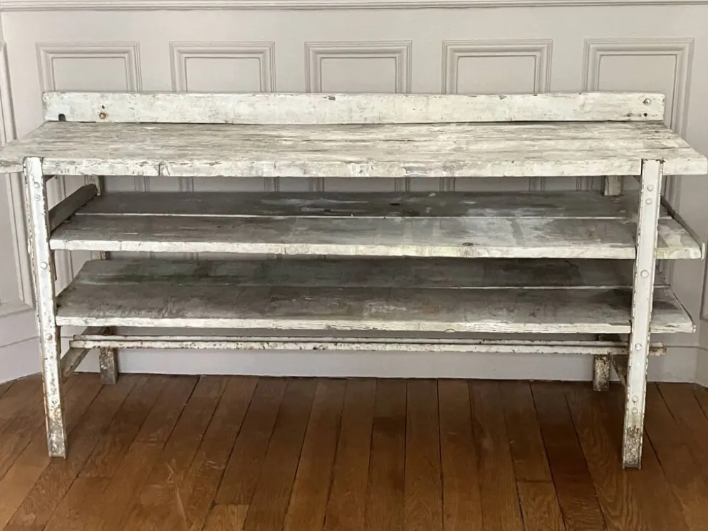 Ancien établi, meuble de métier en bois et métal