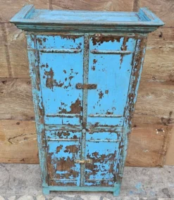 Ancien vaisselier tribal en teck birman