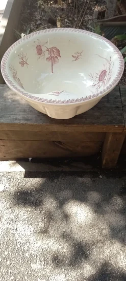 Ancien vasque de salle de bain