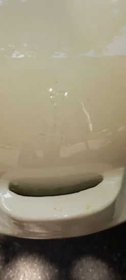 Ancien vasque de salle de bain