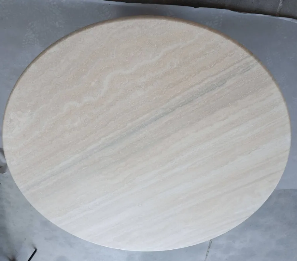 Angelo Mangiarotti M1 eettafel Travertin marmer 130cm