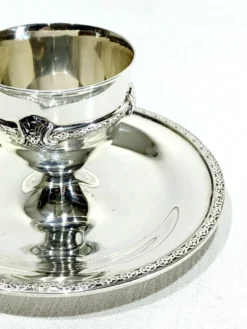 Angleterre - Coquetier en argent massif