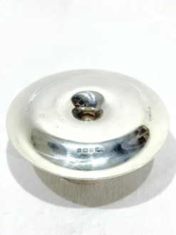 Angleterre - Coquetier en argent massif