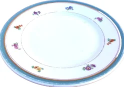 Années 1930 Assiette décor floral Porcelaine U.M.L Union Marc Larchevêque F