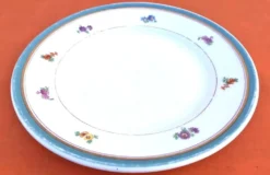 Années 1930 Assiette décor floral Porcelaine U.M.L Union Marc Larchevêque F