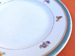 Années 1930 Assiette décor floral Porcelaine U.M.L Union Marc Larchevêque F