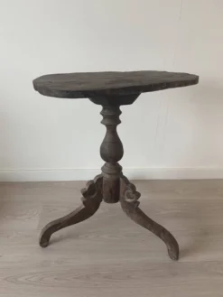 Antieke Houten Bijzettafel