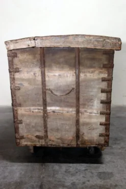 Antique coffre de mariage bois et fer, Inde, XIXème