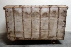 Antique coffre de mariage bois et fer, Inde, XIXème