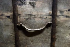 Antique coffre de mariage bois et fer, Inde, XIXème