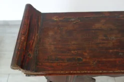 Antique console d'autel décorée, Chine début XXème