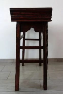 Antique console d'autel décorée, Chine début XXème