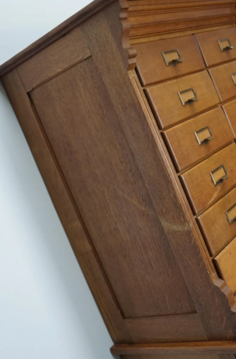 Apothecary or oak binder Netherlands 1930s