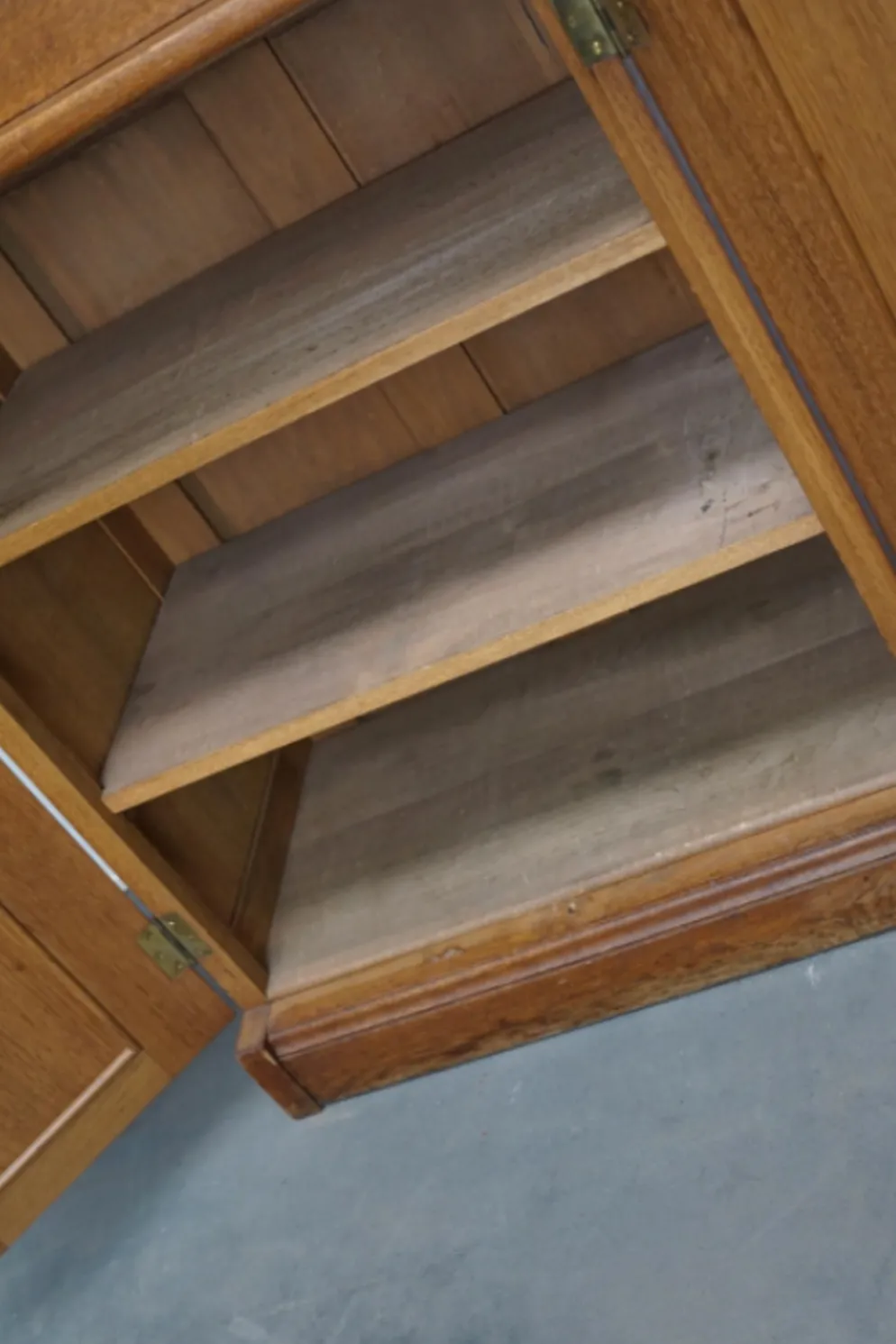 Apothecary or oak binder Netherlands 1930s