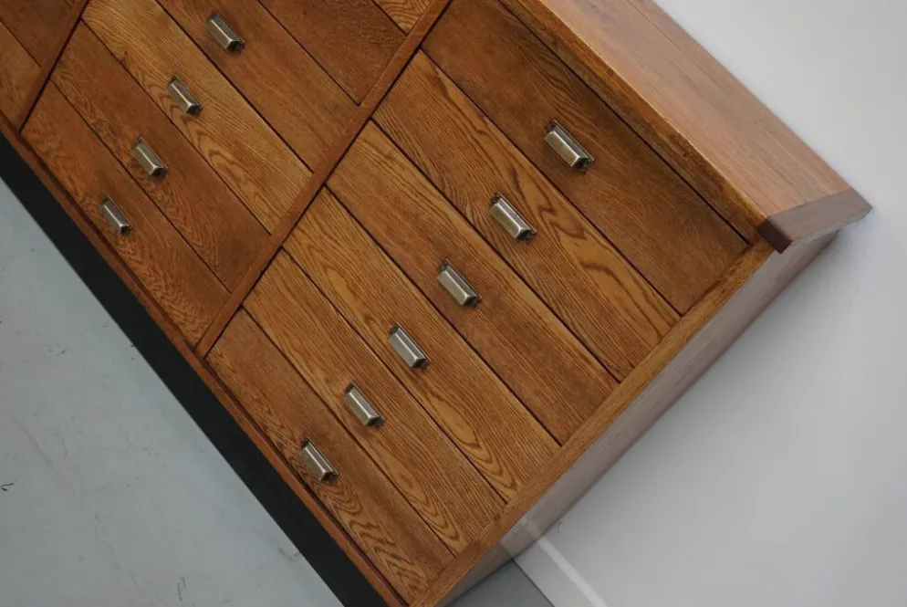 Apothicaire en chêne néerlandais / Armoire de classement ou buffet, années 1950
