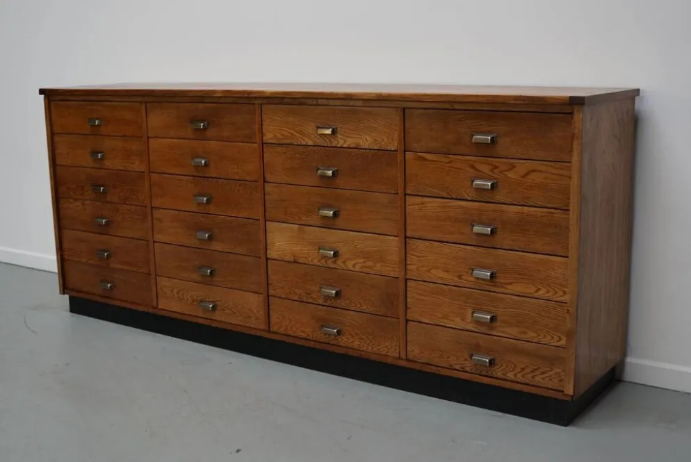 Apothicaire en chêne néerlandais / Armoire de classement ou buffet, années 1950