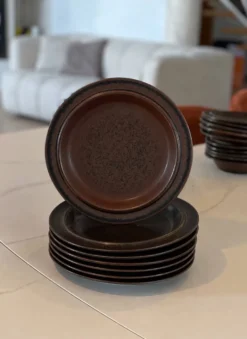 Arabia Ruska 7 grandes assiettes, by Ulla Procopé