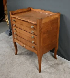 Argentier Petite Commode en Noyer Massif – 1940