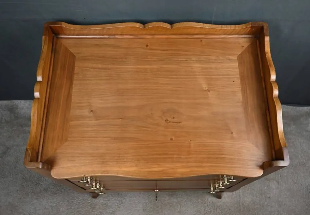 Argentier Petite Commode en Noyer Massif – 1940