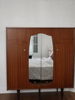 Armoire