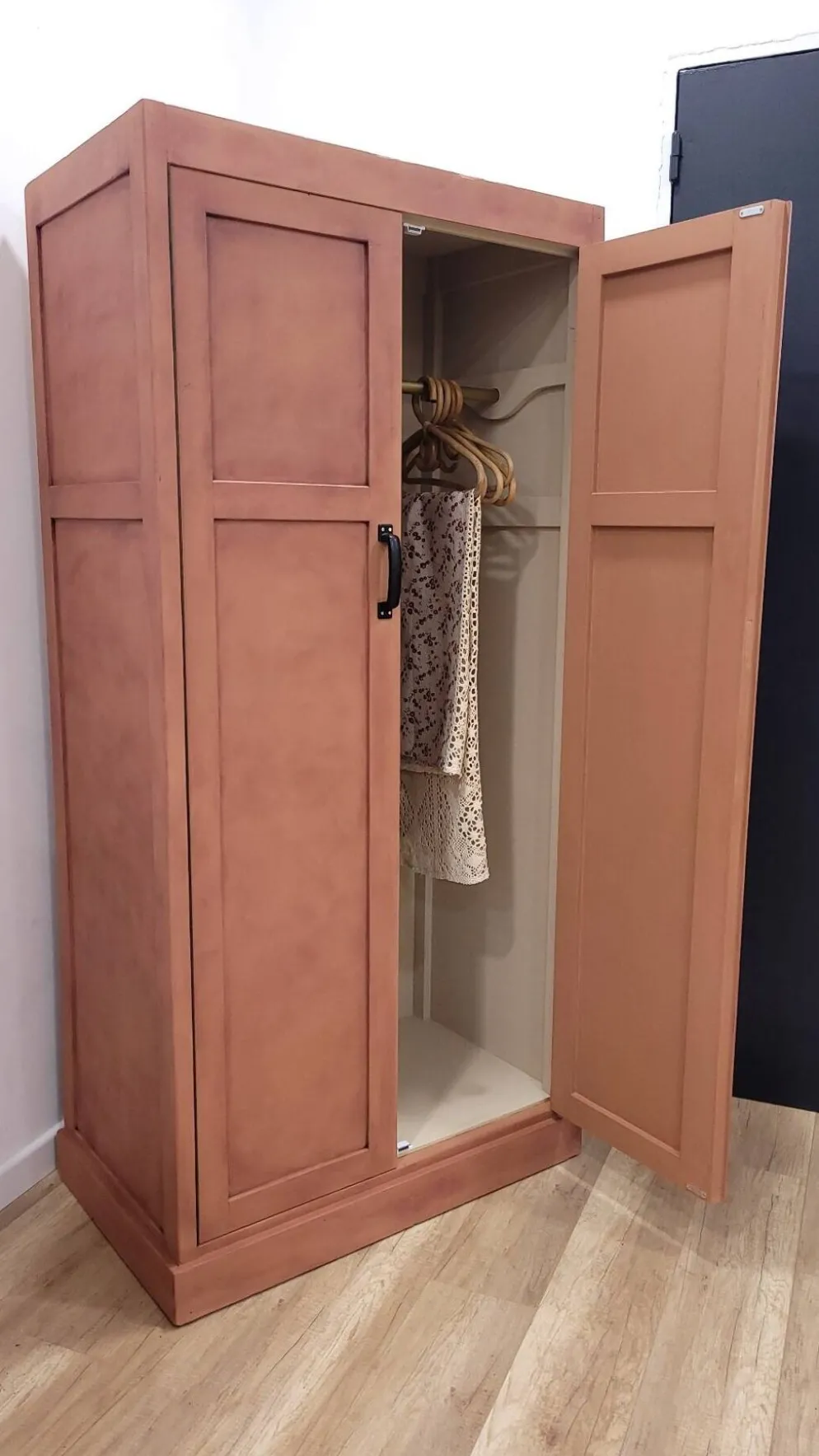 Armoire