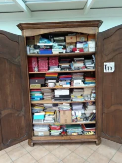 Armoire
