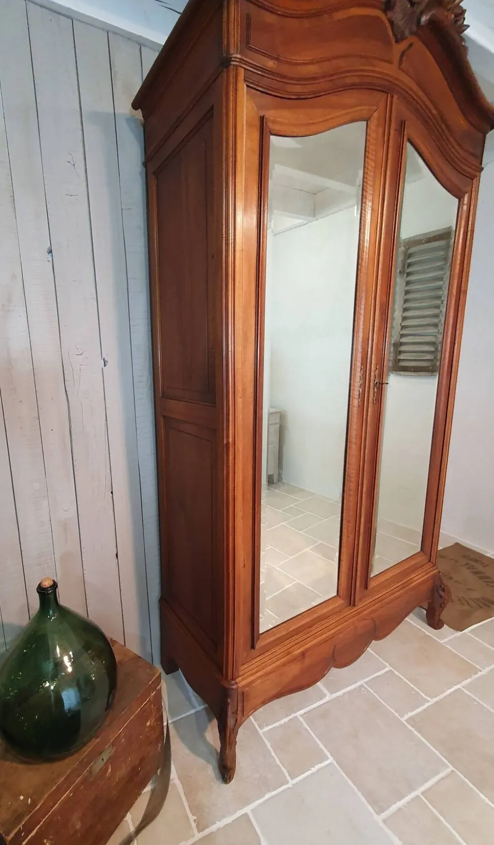 Armoire