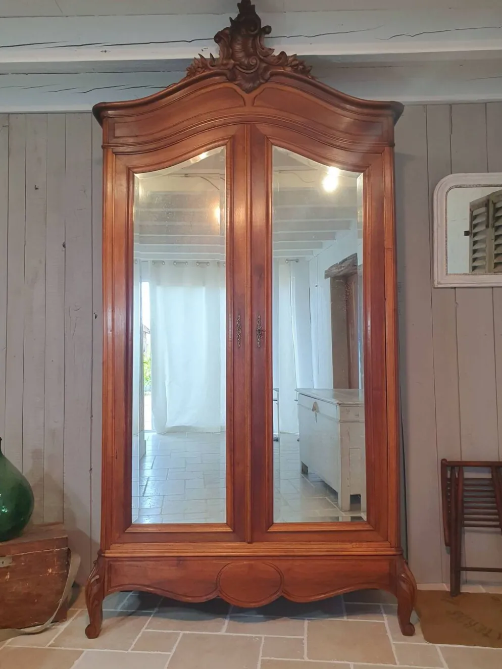 Armoire