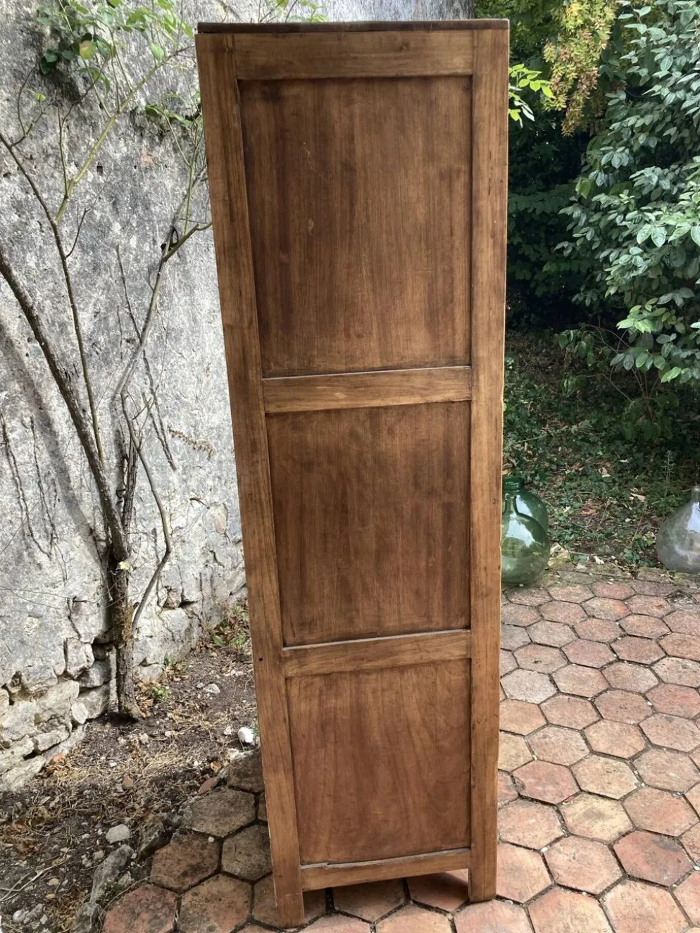 Armoire ancienne - bonnetière en bois