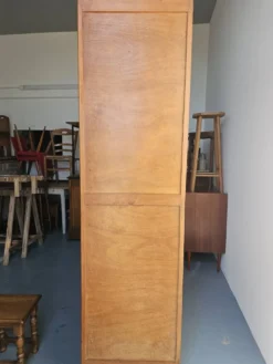 Armoire ancienne en bois