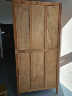 Armoire ancienne en bois